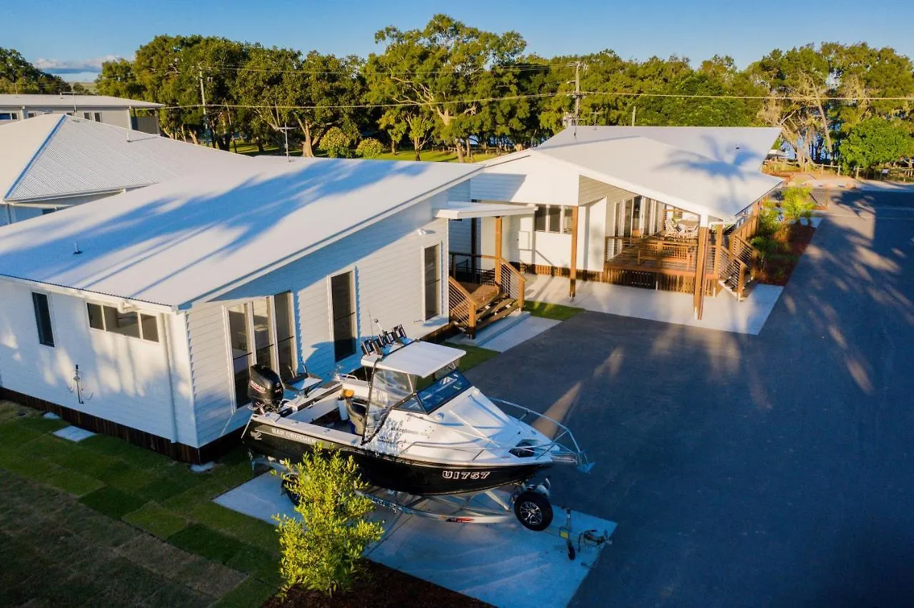 Crab Cottages Urangan 0*,  Australia