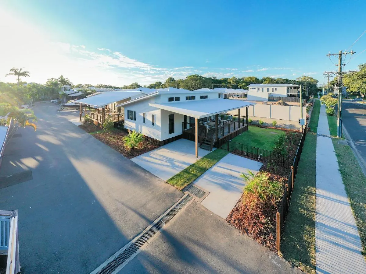 Crab Cottages Urangan 0*,